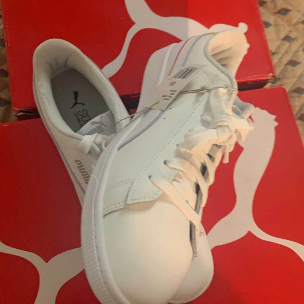 Puma - Picture 5 of 6